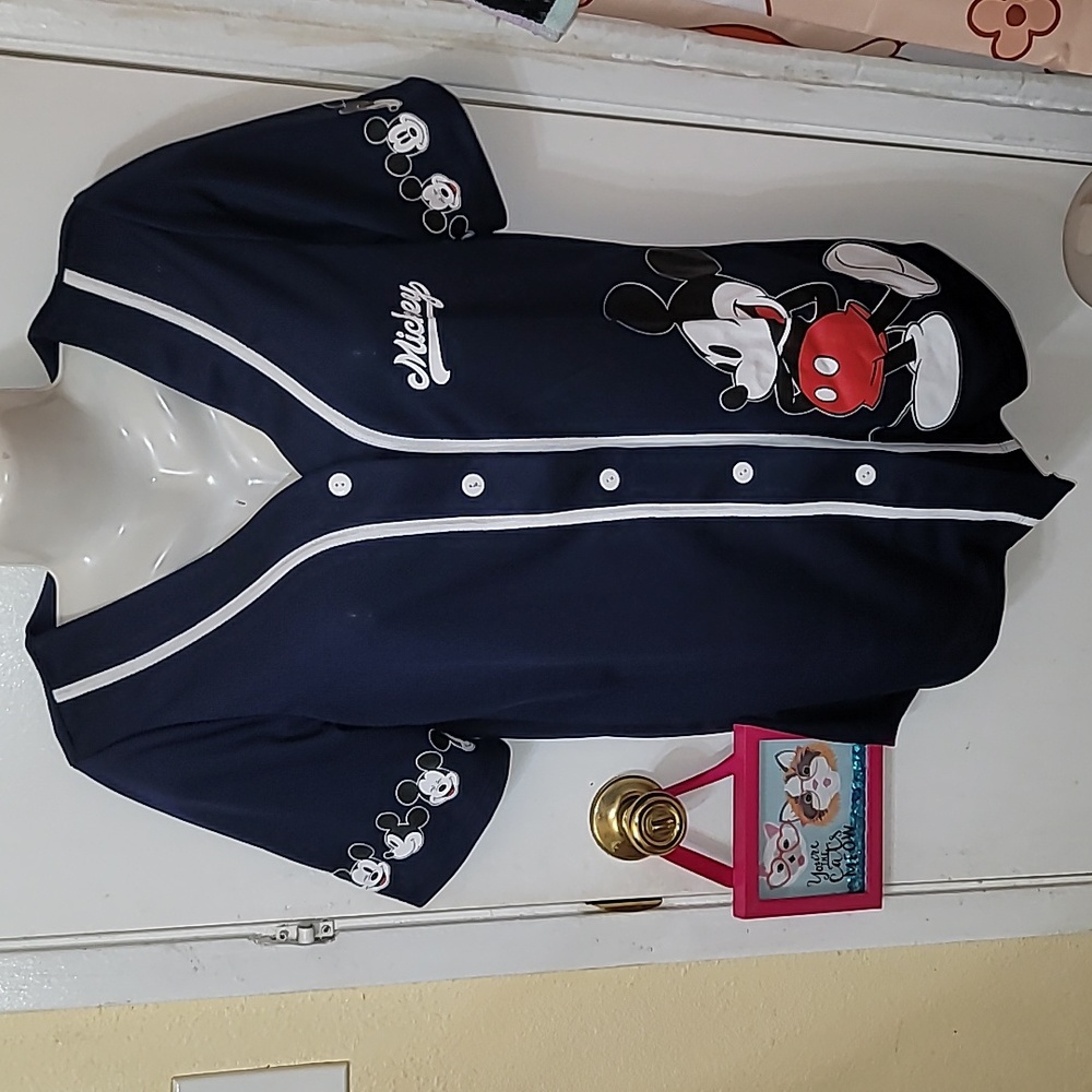 COPY - Disney jersey button down Mickey Mouse print graphic lightweight nwot M/… - Picture 1 of 5